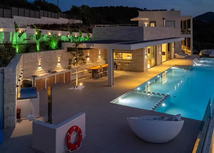 Reale - Wellness & Refined Living By Etouri Villa *