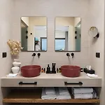 Reale - Wellness & Refined Living By Etouri * Hriszí Aktí Haniá