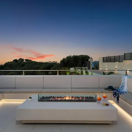 Reale - Wellness & Refined Living By Etouri 빌라 하니아