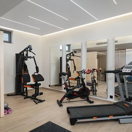 Reale - Wellness & Refined Living By Etouri Ханья