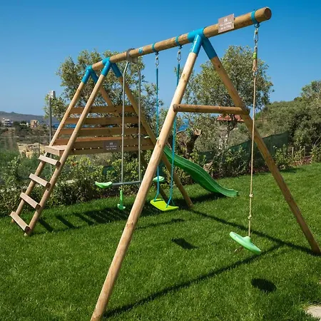 Willa Reale - Wellness & Refined Living By Etouri