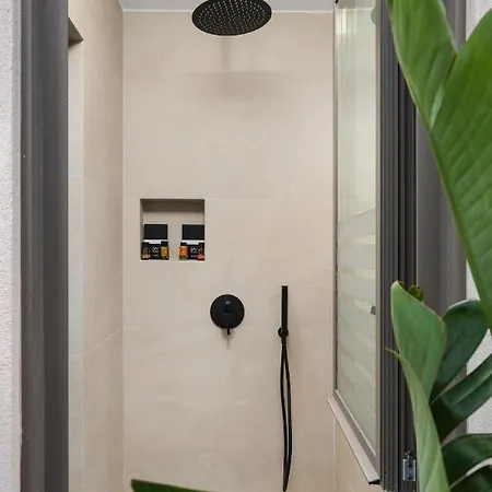 别墅 Reale - Wellness & Refined Living By Etouri