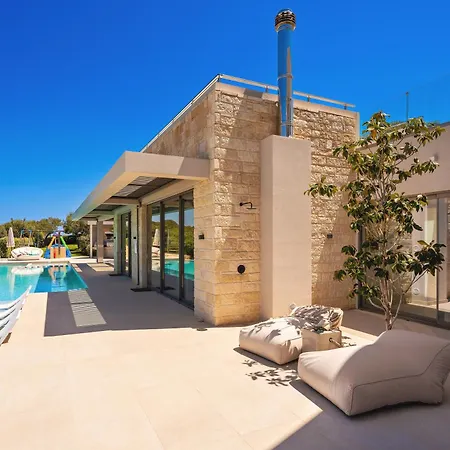Reale - Wellness & Refined Living By Etouri * Ханья