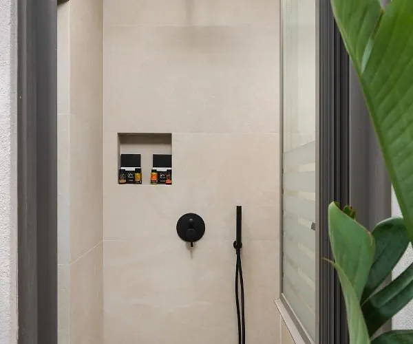 Villa Reale - Wellness & Refined Living By Etouri