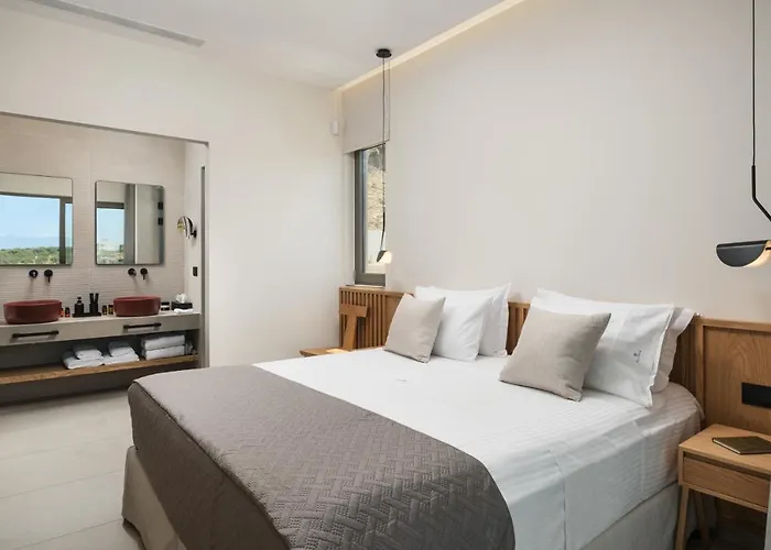 Reale - Wellness & Refined Living By Etouri Villa *